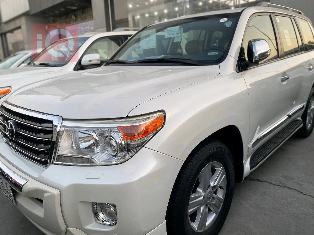 تويوتا لاندكروزر